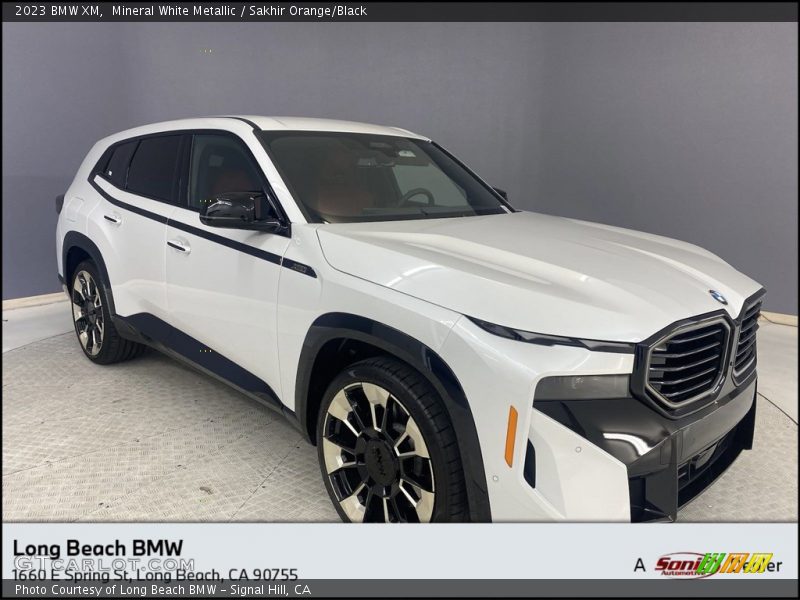 Mineral White Metallic / Sakhir Orange/Black 2023 BMW XM