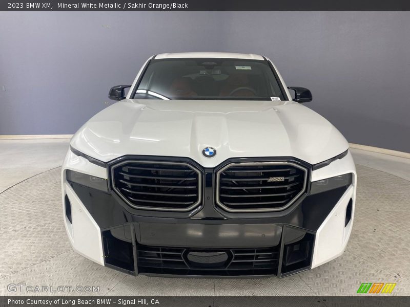 Mineral White Metallic / Sakhir Orange/Black 2023 BMW XM
