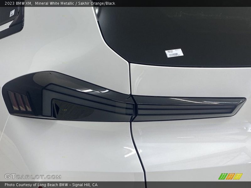 Mineral White Metallic / Sakhir Orange/Black 2023 BMW XM