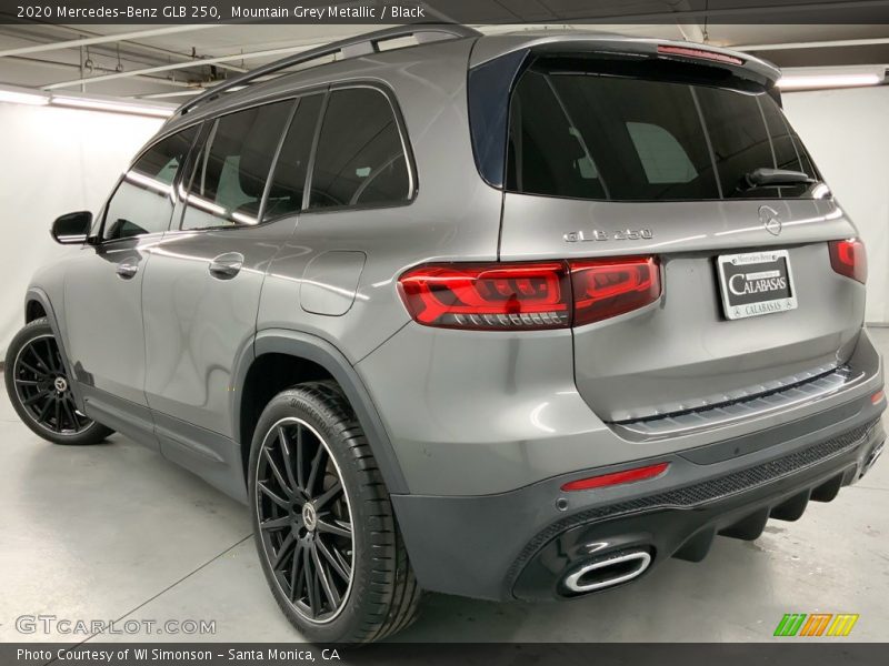 Mountain Grey Metallic / Black 2020 Mercedes-Benz GLB 250