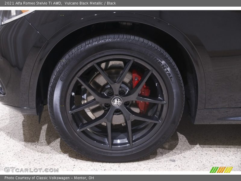Vulcano Black Metallic / Black 2021 Alfa Romeo Stelvio Ti AWD