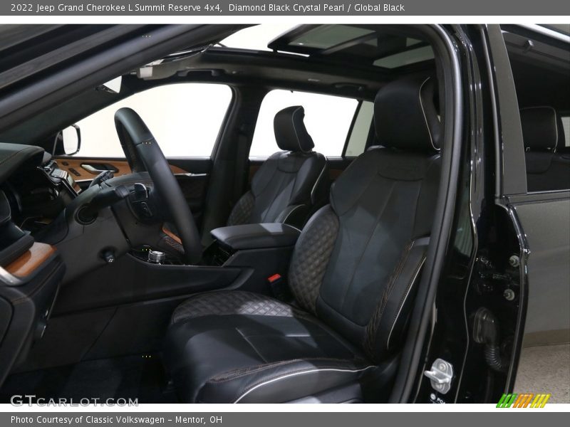 Front Seat of 2022 Grand Cherokee L Summit Reserve 4x4