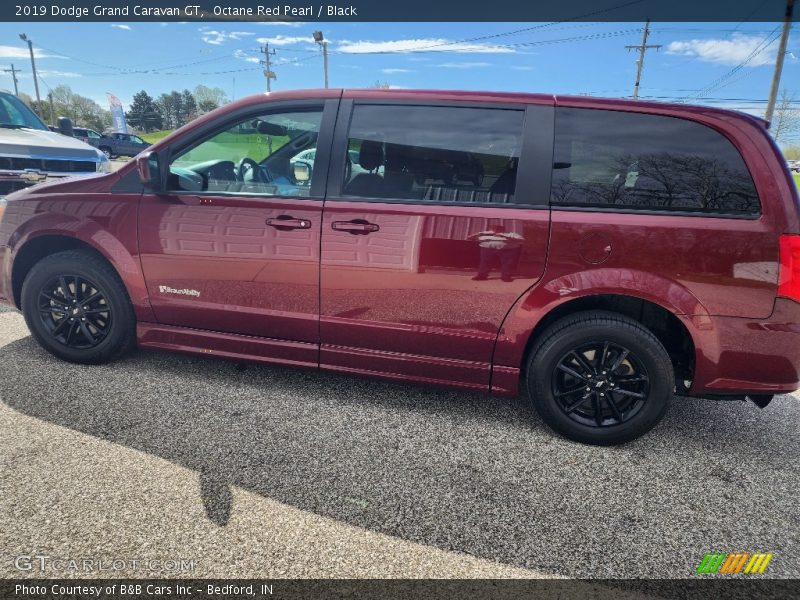 Octane Red Pearl / Black 2019 Dodge Grand Caravan GT