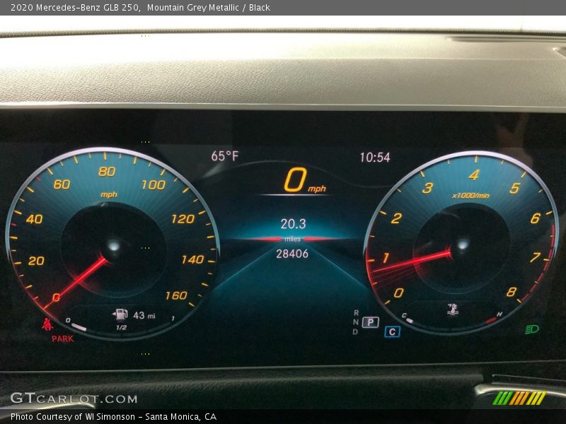 Mountain Grey Metallic / Black 2020 Mercedes-Benz GLB 250