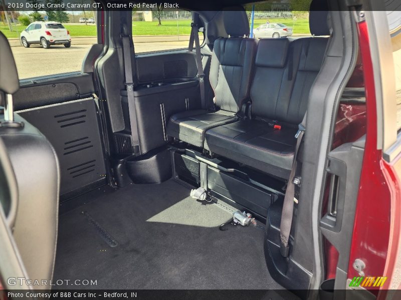 Octane Red Pearl / Black 2019 Dodge Grand Caravan GT