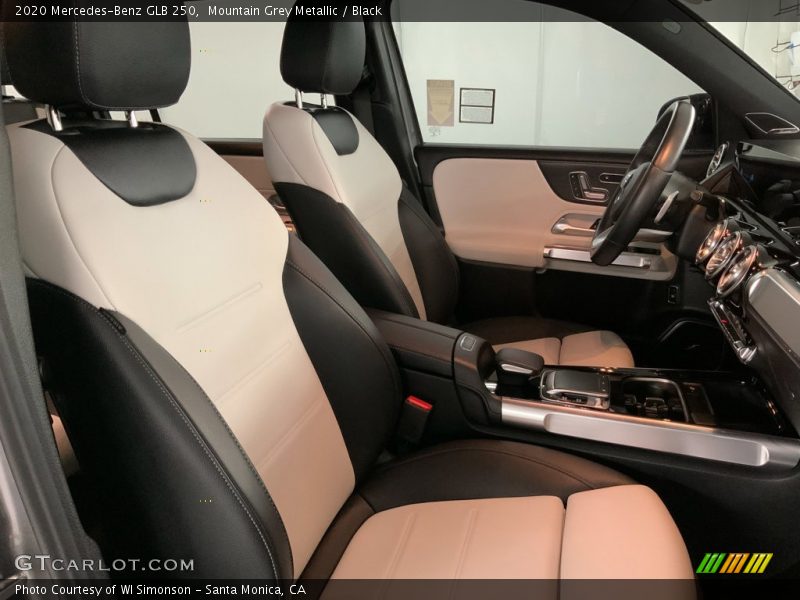 Mountain Grey Metallic / Black 2020 Mercedes-Benz GLB 250