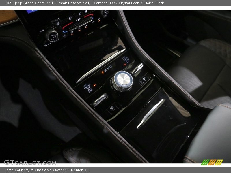 Diamond Black Crystal Pearl / Global Black 2022 Jeep Grand Cherokee L Summit Reserve 4x4