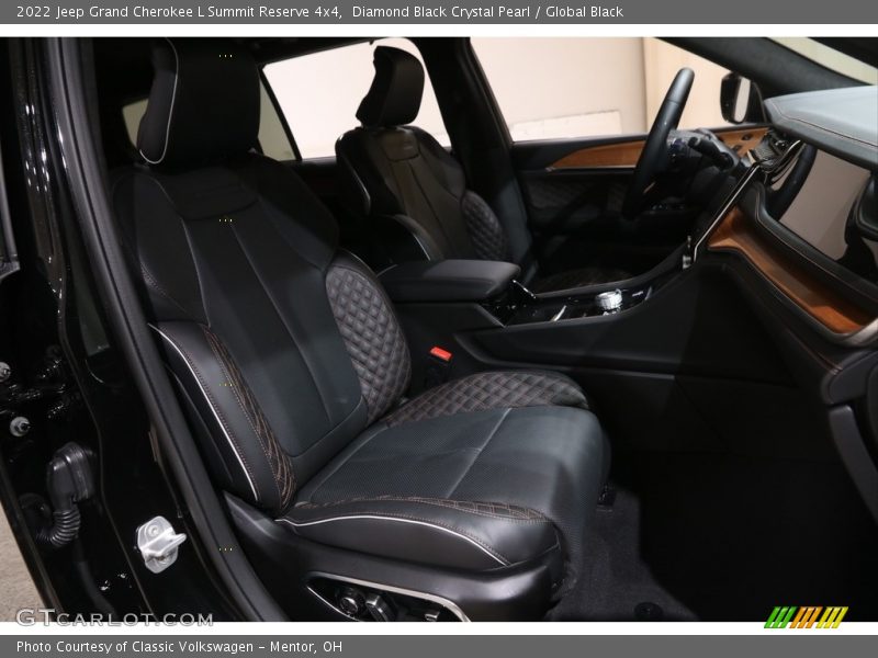 Front Seat of 2022 Grand Cherokee L Summit Reserve 4x4