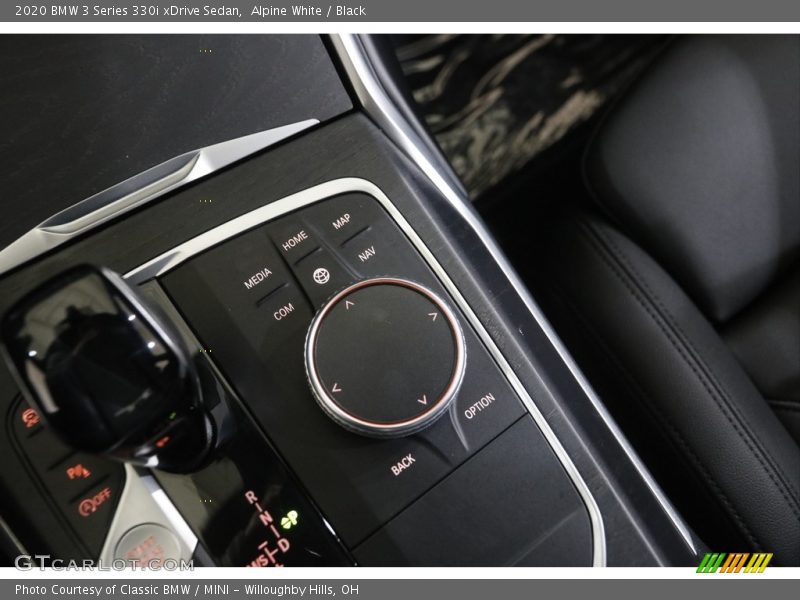 Alpine White / Black 2020 BMW 3 Series 330i xDrive Sedan
