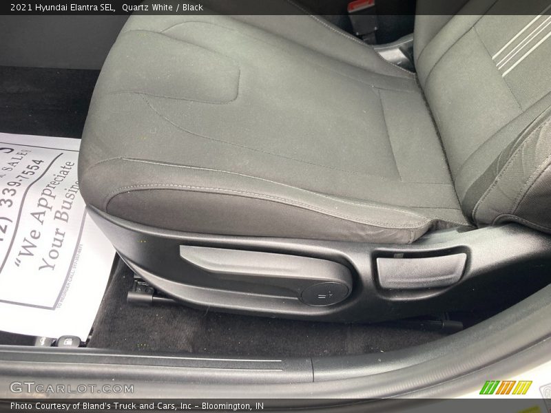 Quartz White / Black 2021 Hyundai Elantra SEL