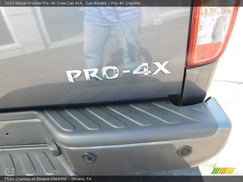 Gun Metallic / Pro-4X Graphite 2020 Nissan Frontier Pro-4X Crew Cab 4x4