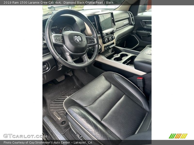 Diamond Black Crystal Pearl / Black 2019 Ram 1500 Laramie Crew Cab 4x4