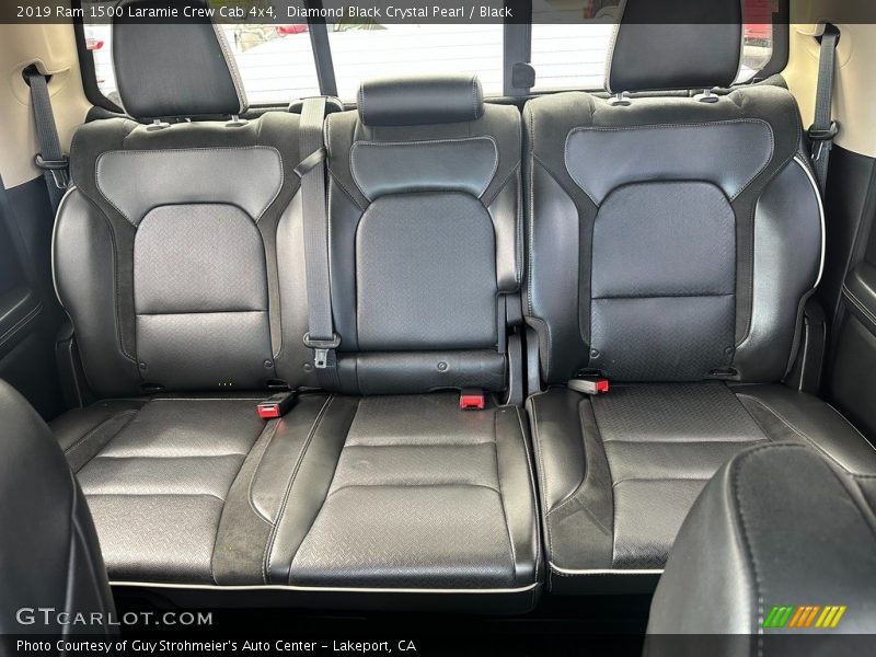 Diamond Black Crystal Pearl / Black 2019 Ram 1500 Laramie Crew Cab 4x4