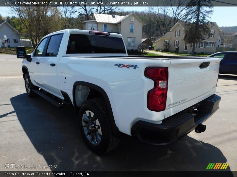 Summit White / Jet Black 2023 Chevrolet Silverado 2500HD Custom Crew Cab 4x4
