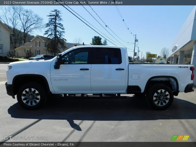 Summit White / Jet Black 2023 Chevrolet Silverado 2500HD Custom Crew Cab 4x4