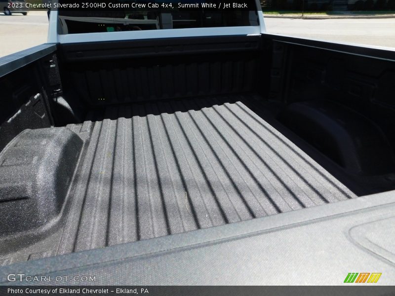 Summit White / Jet Black 2023 Chevrolet Silverado 2500HD Custom Crew Cab 4x4