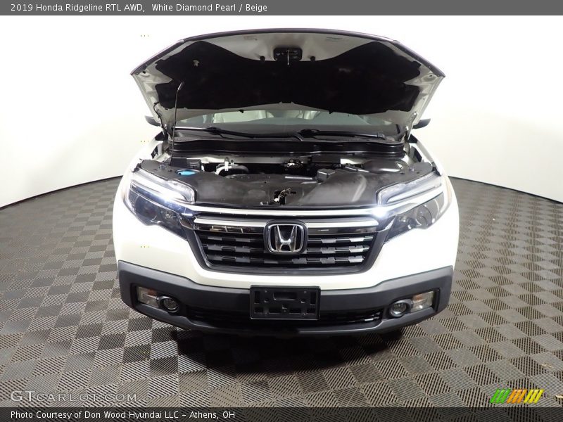 White Diamond Pearl / Beige 2019 Honda Ridgeline RTL AWD