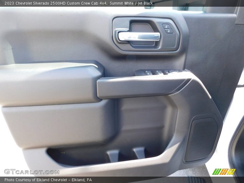Summit White / Jet Black 2023 Chevrolet Silverado 2500HD Custom Crew Cab 4x4