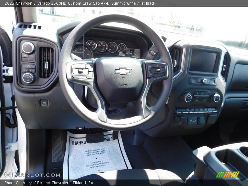 Summit White / Jet Black 2023 Chevrolet Silverado 2500HD Custom Crew Cab 4x4