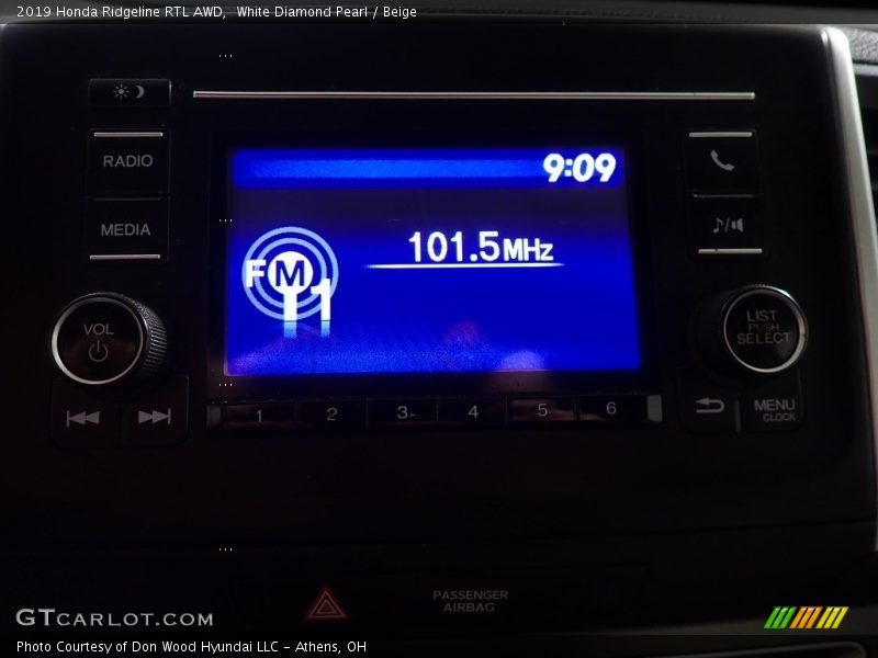 White Diamond Pearl / Beige 2019 Honda Ridgeline RTL AWD