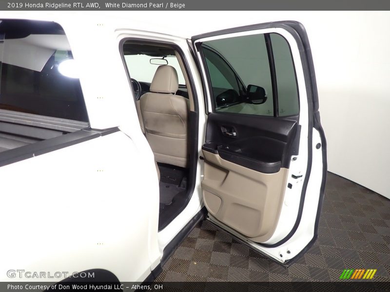 White Diamond Pearl / Beige 2019 Honda Ridgeline RTL AWD