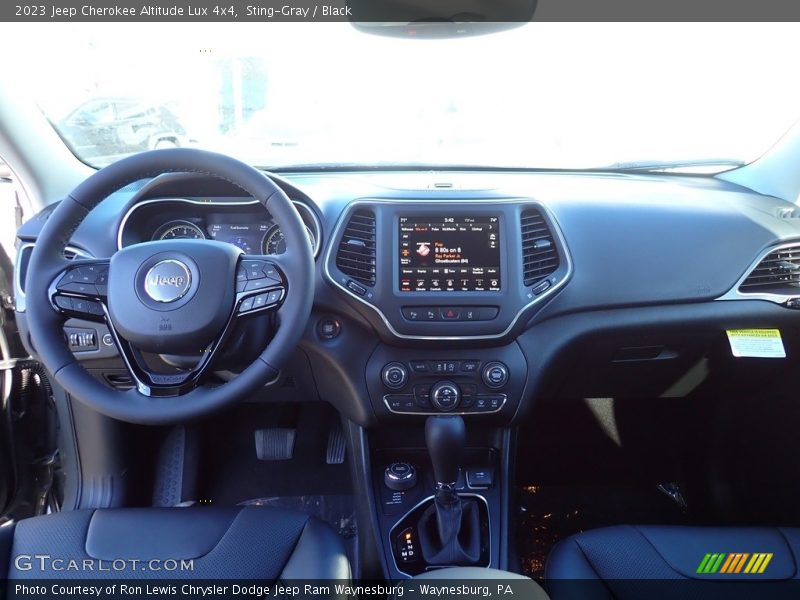 Sting-Gray / Black 2023 Jeep Cherokee Altitude Lux 4x4