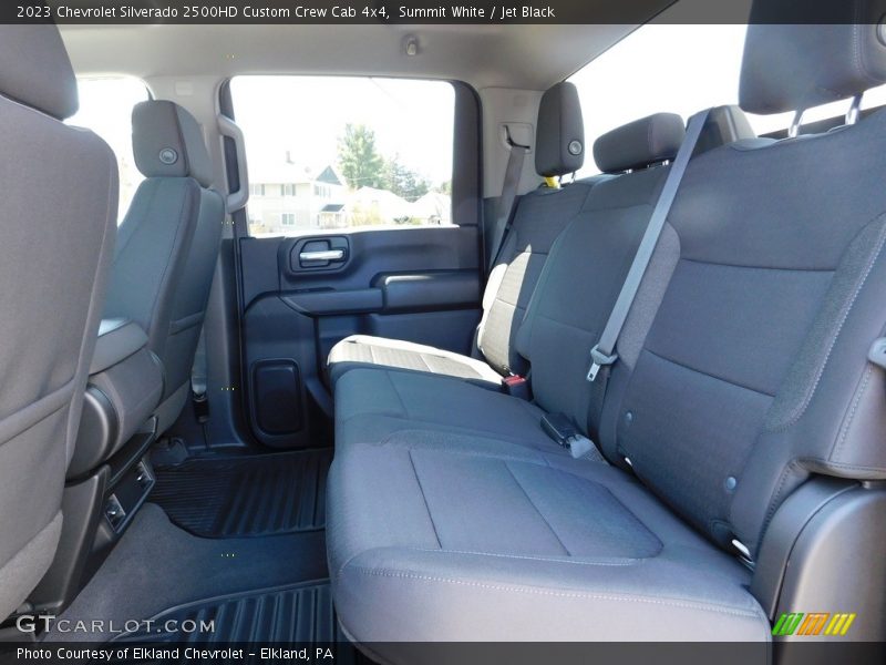 Summit White / Jet Black 2023 Chevrolet Silverado 2500HD Custom Crew Cab 4x4