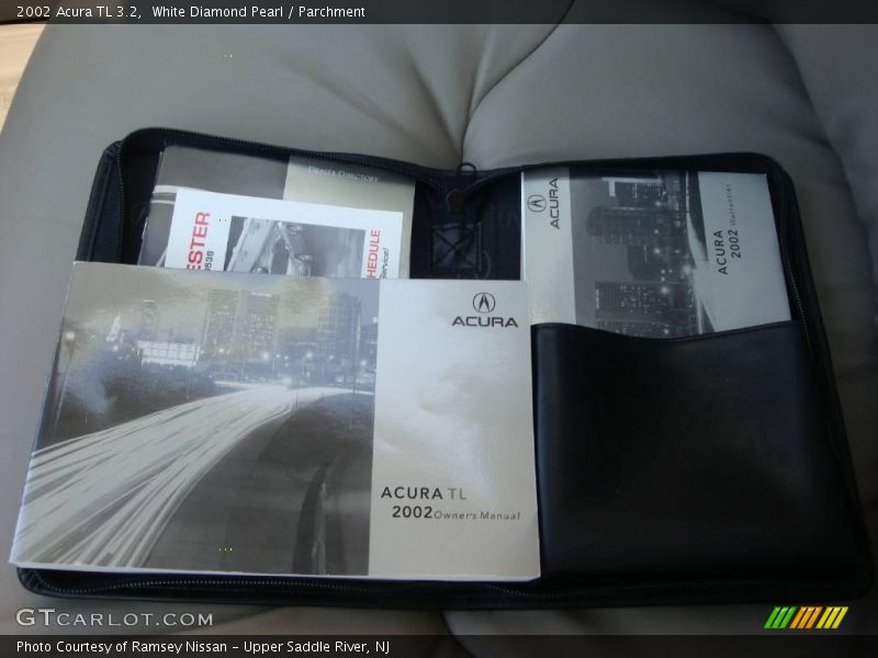 White Diamond Pearl / Parchment 2002 Acura TL 3.2