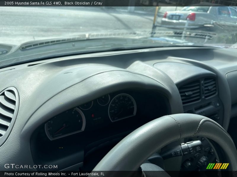 Black Obsidian / Gray 2005 Hyundai Santa Fe GLS 4WD
