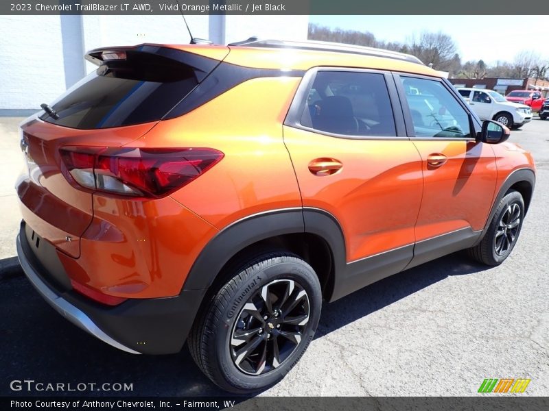 Vivid Orange Metallic / Jet Black 2023 Chevrolet TrailBlazer LT AWD