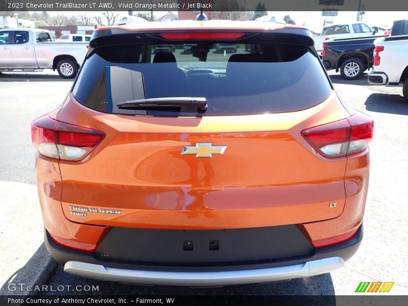 Vivid Orange Metallic / Jet Black 2023 Chevrolet TrailBlazer LT AWD