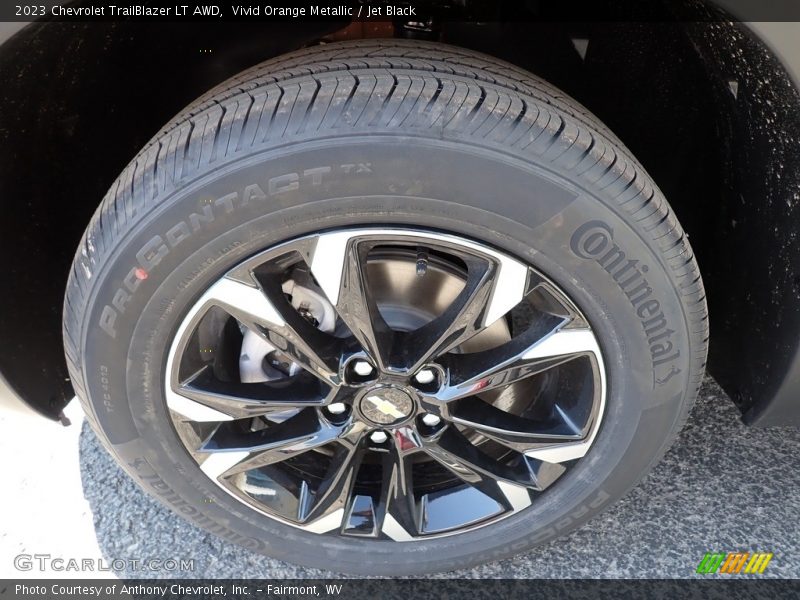 Vivid Orange Metallic / Jet Black 2023 Chevrolet TrailBlazer LT AWD