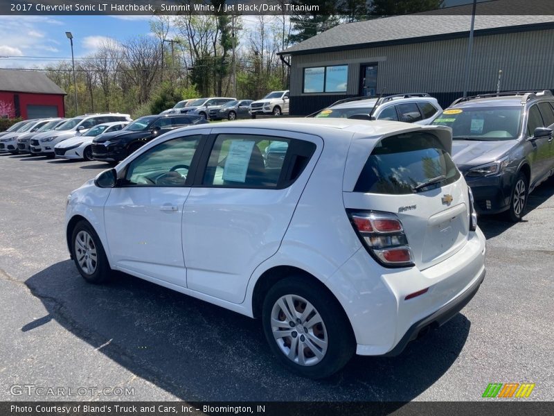 Summit White / Jet Black/Dark Titanium 2017 Chevrolet Sonic LT Hatchback