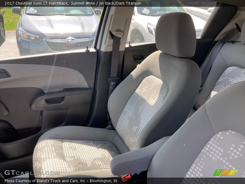 Summit White / Jet Black/Dark Titanium 2017 Chevrolet Sonic LT Hatchback