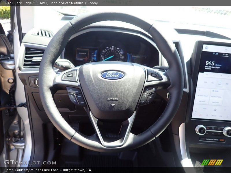  2023 Edge SEL AWD Steering Wheel