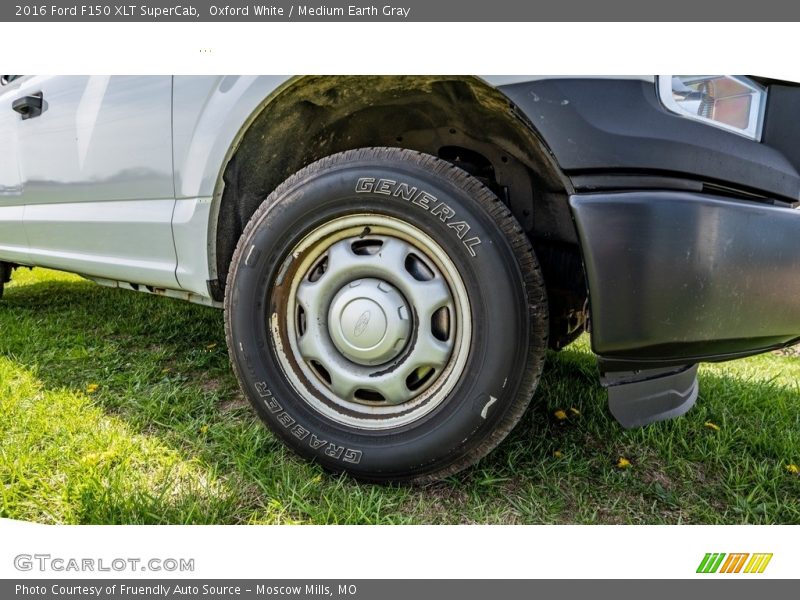 Oxford White / Medium Earth Gray 2016 Ford F150 XLT SuperCab