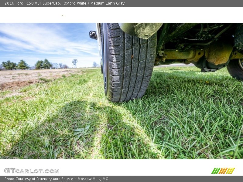 Oxford White / Medium Earth Gray 2016 Ford F150 XLT SuperCab