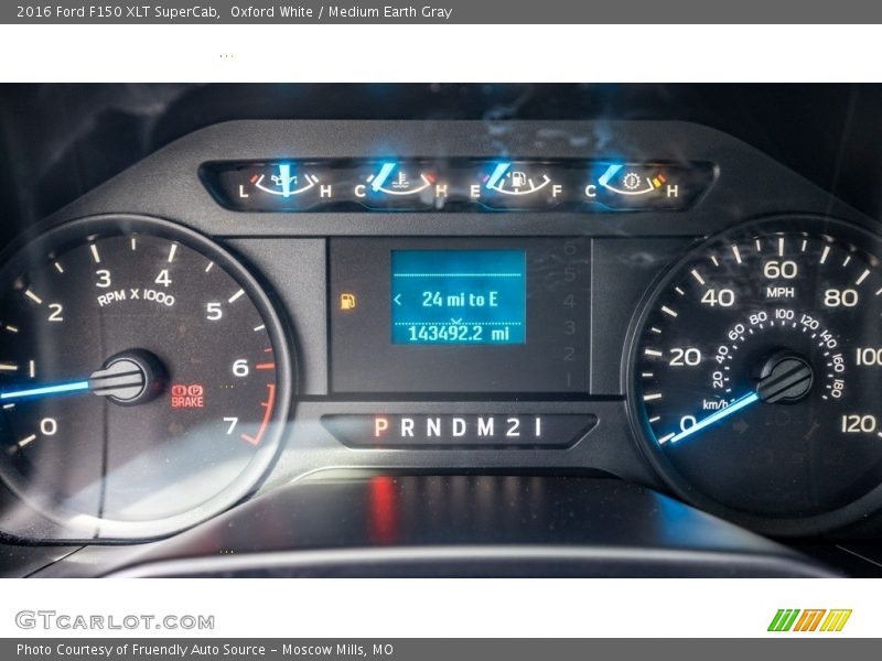 Oxford White / Medium Earth Gray 2016 Ford F150 XLT SuperCab