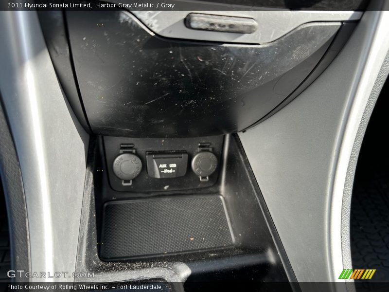 Harbor Gray Metallic / Gray 2011 Hyundai Sonata Limited