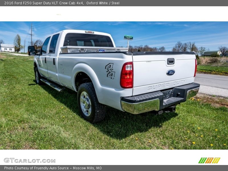 Oxford White / Steel 2016 Ford F250 Super Duty XLT Crew Cab 4x4