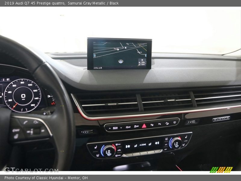 Samurai Gray Metallic / Black 2019 Audi Q7 45 Prestige quattro