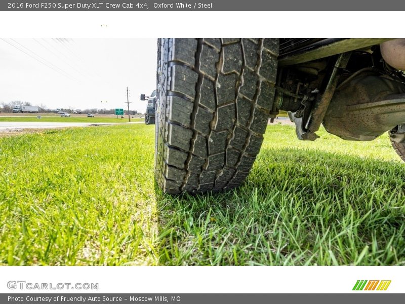 Oxford White / Steel 2016 Ford F250 Super Duty XLT Crew Cab 4x4