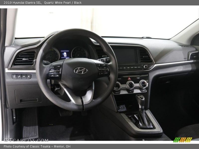 Quartz White Pearl / Black 2019 Hyundai Elantra SEL