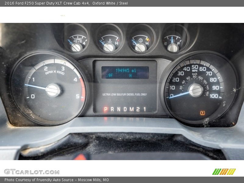 Oxford White / Steel 2016 Ford F250 Super Duty XLT Crew Cab 4x4