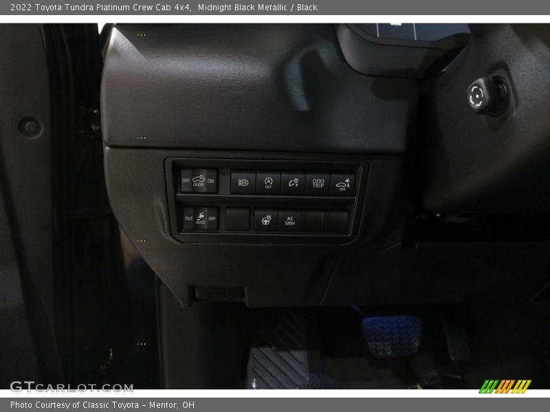 Midnight Black Metallic / Black 2022 Toyota Tundra Platinum Crew Cab 4x4