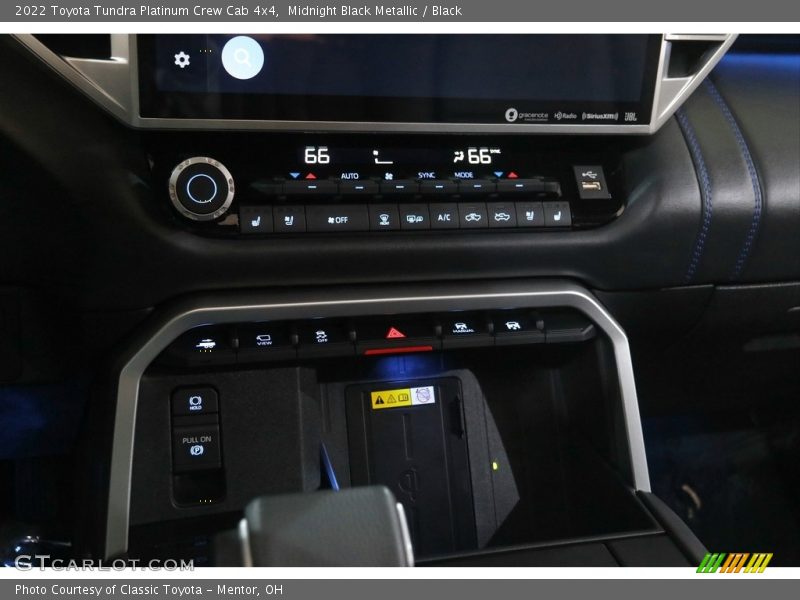 Midnight Black Metallic / Black 2022 Toyota Tundra Platinum Crew Cab 4x4