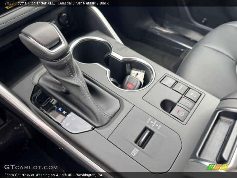 Celestial Silver Metallic / Black 2023 Toyota Highlander XLE