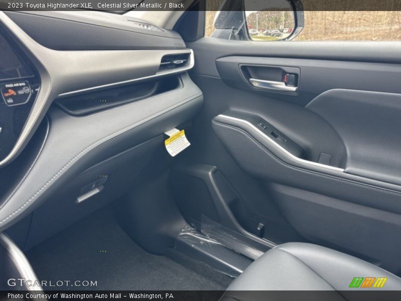 Celestial Silver Metallic / Black 2023 Toyota Highlander XLE