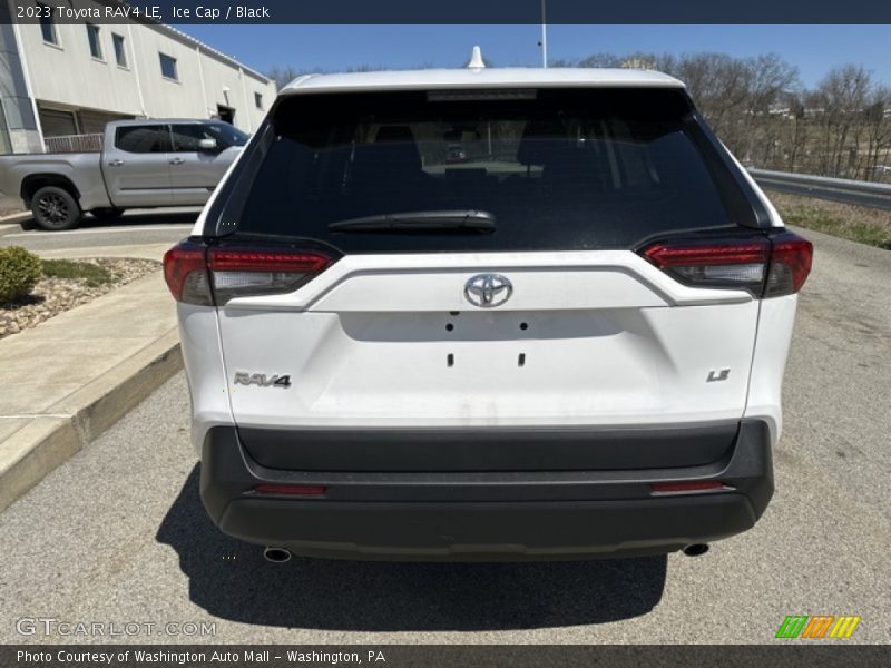 Ice Cap / Black 2023 Toyota RAV4 LE
