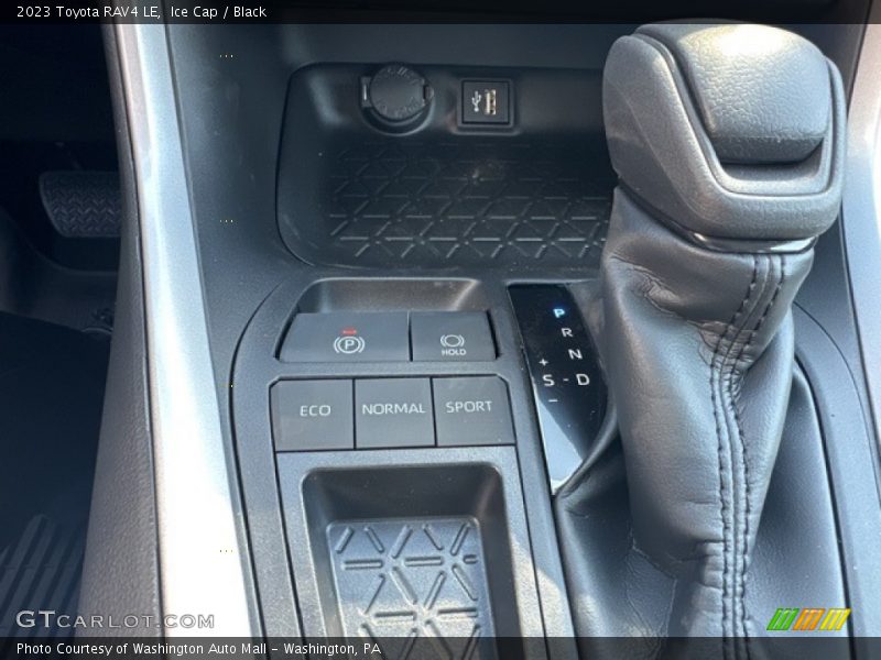  2023 RAV4 LE 8 Speed ECT-i Automatic Shifter